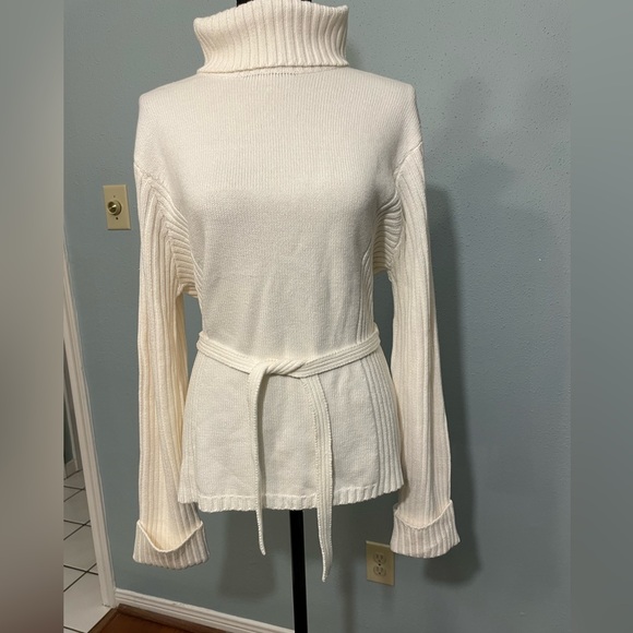 Winter White Belted Turtleneck Sweater - Large - Picture 1 of 13